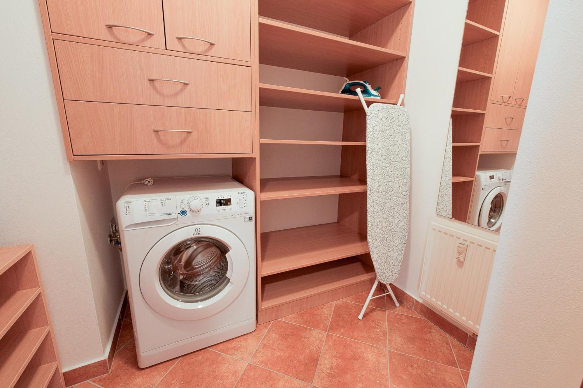 Apartman U Metra, 4 Hoste, Parking Free, Blizko O2 Arena プラハ エクステリア 写真